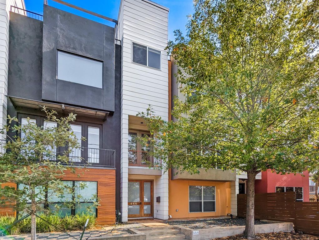 444 Oxford Street, Houston, TX 77007