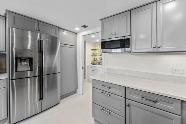 529 S Flagler Drive 8g, West Palm Beach, FL 33401