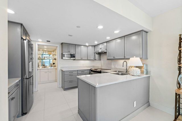 529 S Flagler Drive 8g, West Palm Beach, FL 33401