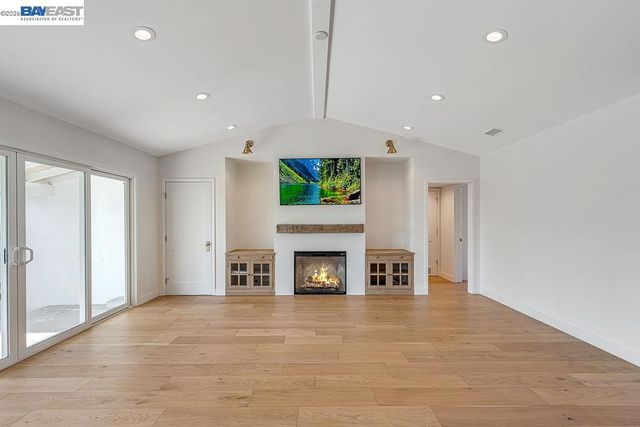 1215 Wardman Dr, Brea, CA 92821