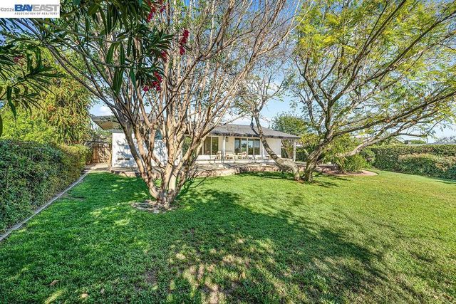 1215 Wardman Dr, Brea, CA 92821