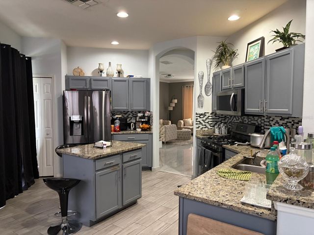 852 HARING LANE, Mount Dora, FL 32757