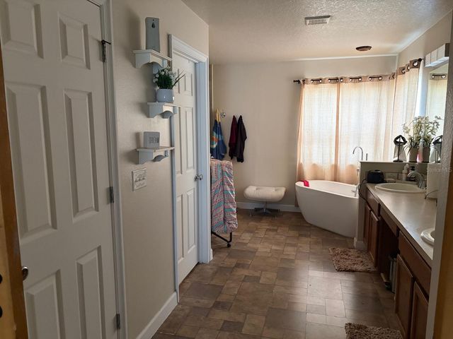 852 HARING LANE, Mount Dora, FL 32757
