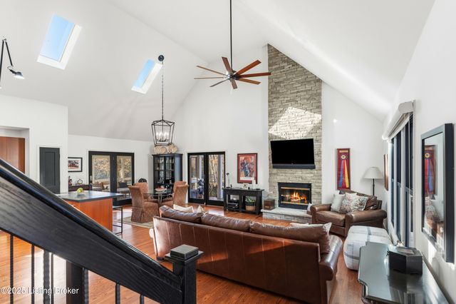 4199 Webb Rd, Simpsonville, KY 40067