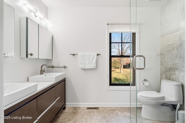 4199 Webb Rd, Simpsonville, KY 40067