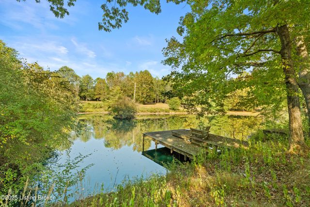 4199 Webb Rd, Simpsonville, KY 40067