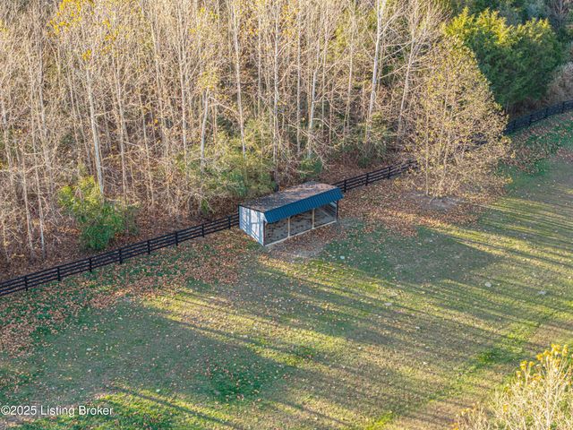 4199 Webb Rd, Simpsonville, KY 40067