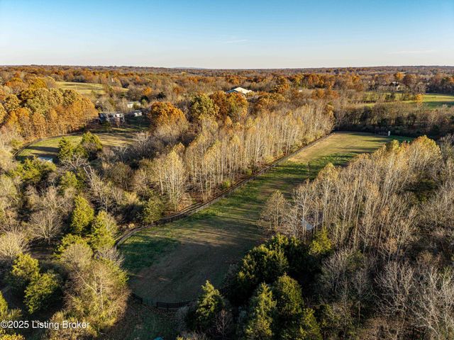 4199 Webb Rd, Simpsonville, KY 40067