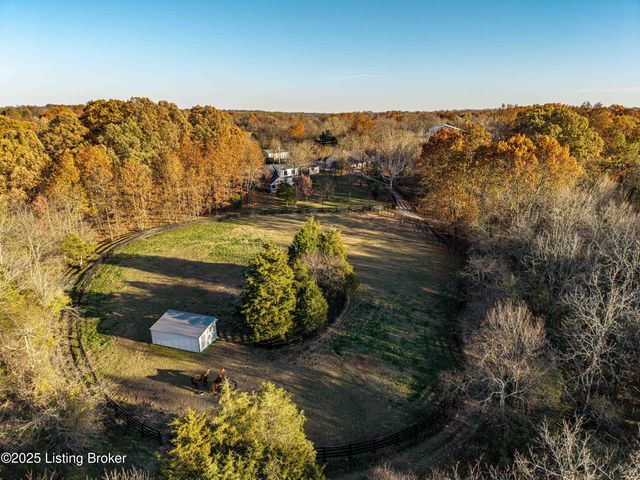 4199 Webb Rd, Simpsonville, KY 40067