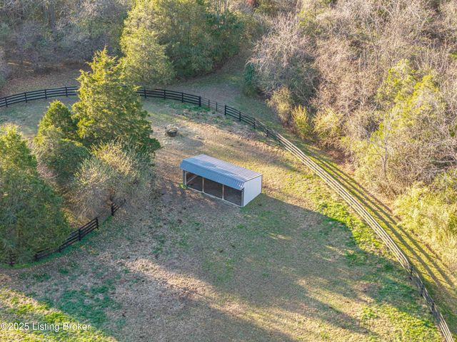 4199 Webb Rd, Simpsonville, KY 40067