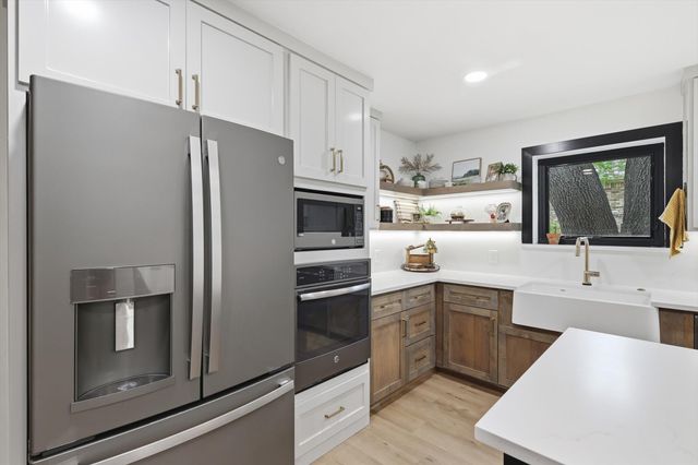 3913 Woodstock Drive, Colleyville, TX 76034