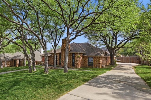 3913 Woodstock Drive, Colleyville, TX 76034