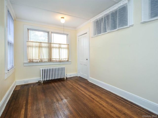 27 Summit Avenue, Sea Cliff, NY 11579