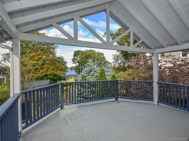 27 Summit Avenue, Sea Cliff, NY 11579