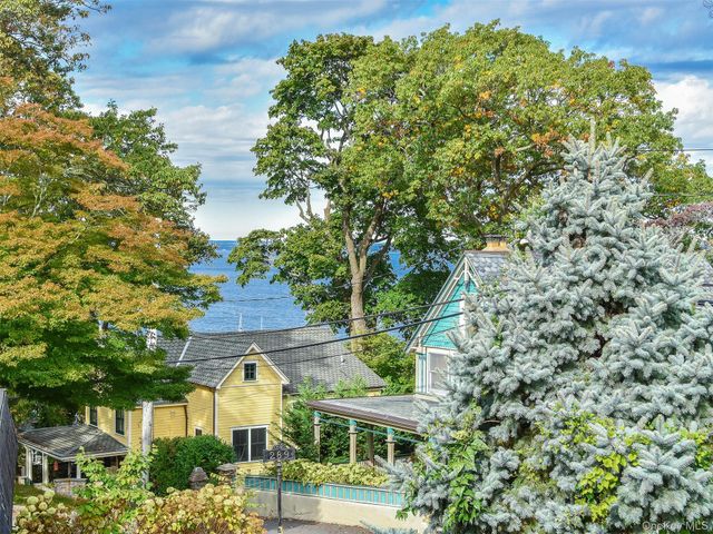 27 Summit Avenue, Sea Cliff, NY 11579