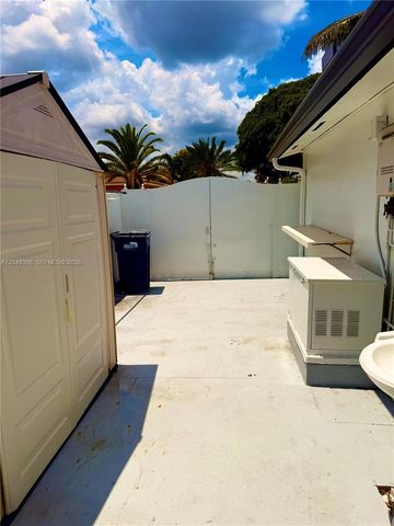 9675 SW 19th St 0, Miami, FL 33165