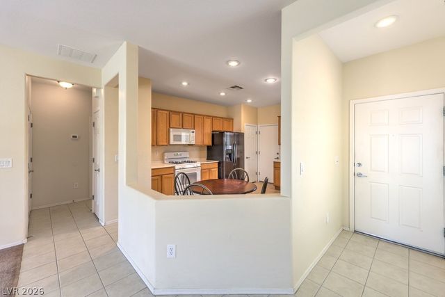2921 Ivorybill Way, North Las Vegas, NV 89084