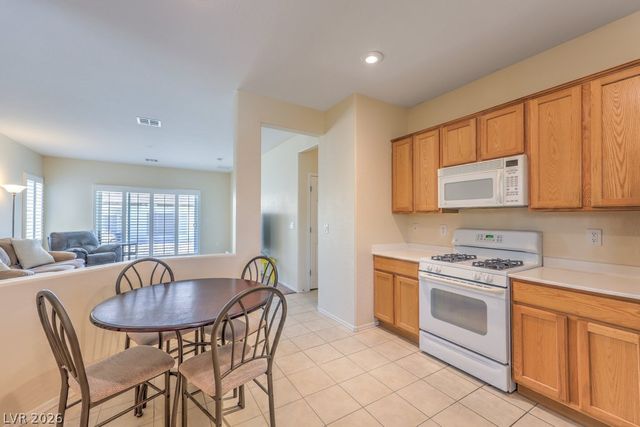 2921 Ivorybill Way, North Las Vegas, NV 89084