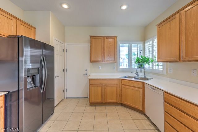 2921 Ivorybill Way, North Las Vegas, NV 89084