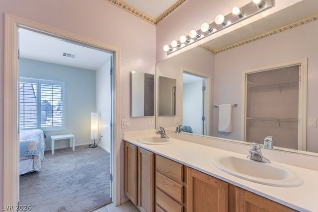 2921 Ivorybill Way, North Las Vegas, NV 89084