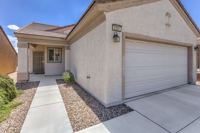 2921 Ivorybill Way, North Las Vegas, NV 89084