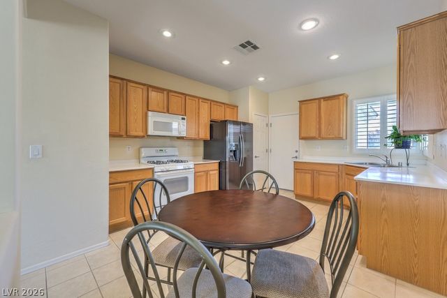 2921 Ivorybill Way, North Las Vegas, NV 89084