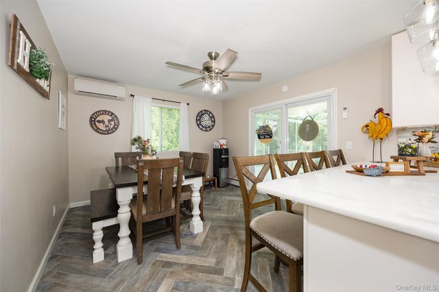 20 Cary Road, Hyde Park, NY 12538