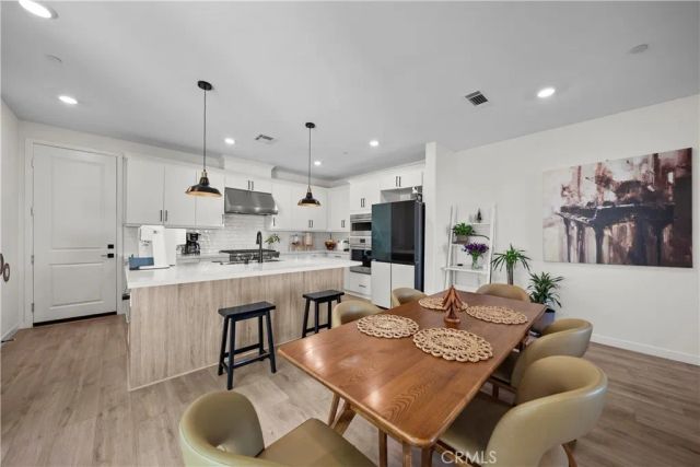 27616 Symphony Place, Valencia, CA 91381