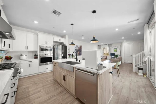 27616 Symphony Place, Valencia, CA 91381