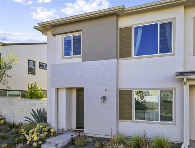 27616 Symphony Place, Valencia, CA 91381
