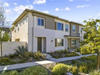 27616 Symphony Place, Valencia, CA 91381