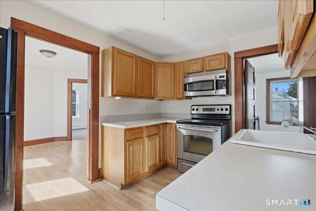 46 Hatch Street, Stonington, CT 06355