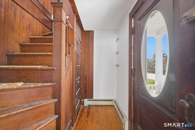 46 Hatch Street, Stonington, CT 06355