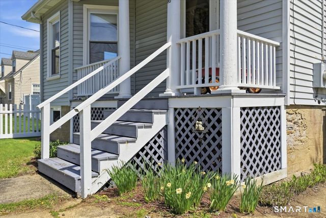 46 Hatch Street, Stonington, CT 06355