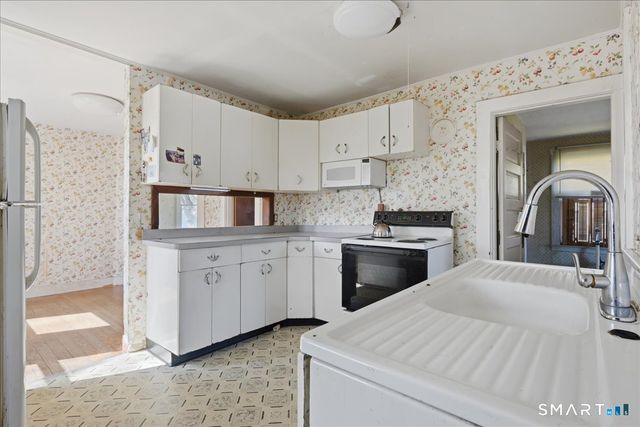 46 Hatch Street, Stonington, CT 06355