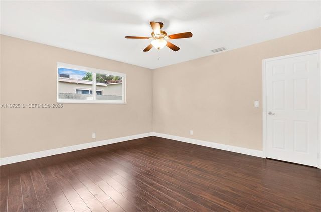 5113 Mckinley St, Hollywood, FL 33021