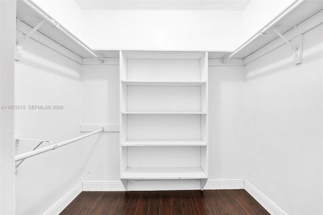 5113 Mckinley St, Hollywood, FL 33021