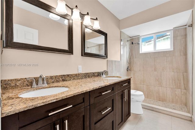 5113 Mckinley St, Hollywood, FL 33021