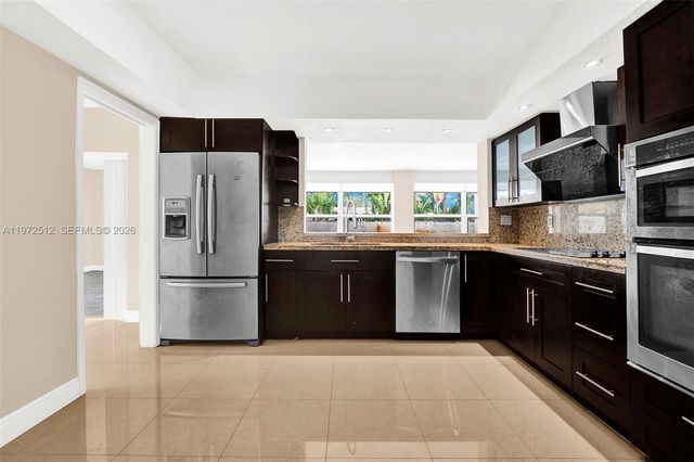 5113 Mckinley St, Hollywood, FL 33021