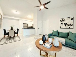 911 LYONS Road 2204, Coconut Creek, FL 33063