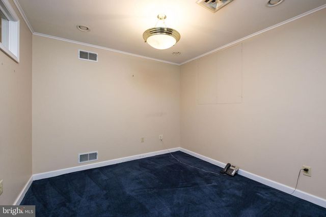 122 N MAIN ST, Woodstock, VA 22664