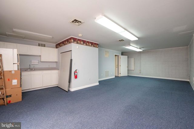 122 N MAIN ST, Woodstock, VA 22664