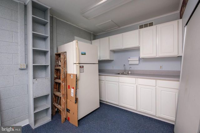 122 N MAIN ST, Woodstock, VA 22664