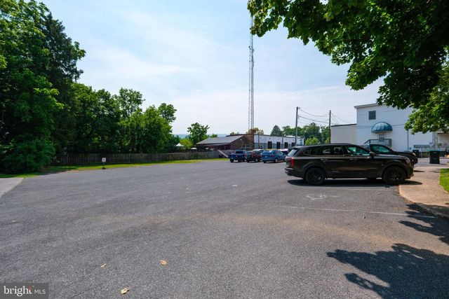 122 N MAIN ST, Woodstock, VA 22664