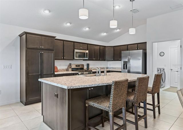 1110 EBLING LOOP, The Villages, FL 32163