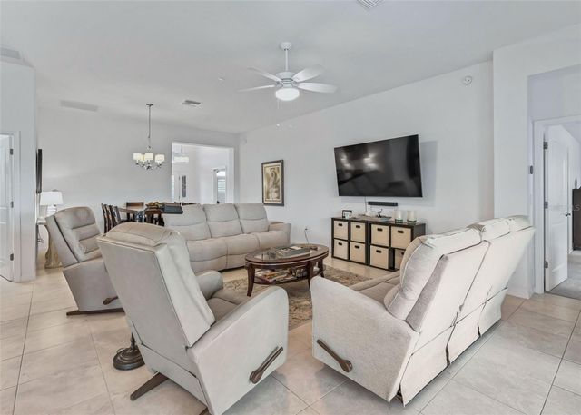 1110 EBLING LOOP, The Villages, FL 32163