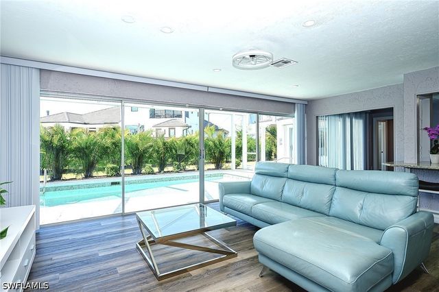 1609 Barbarosa CT, Marco Island, FL 34145