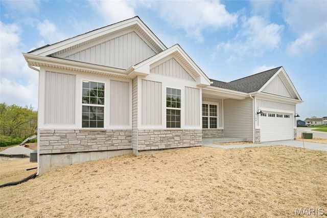 104 Fiddler's Close Court 104 STB, Washington, MO 63090