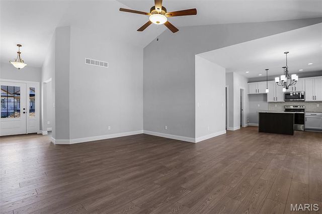 104 Fiddler's Close Court 104 STB, Washington, MO 63090