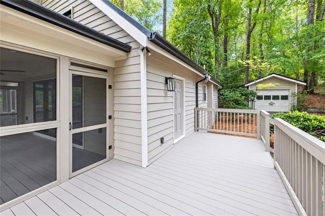 6800 Thunder Trail, Gainesville, GA 30506